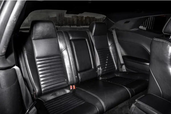 Аренда Dodge Challenger в компании Rio Car