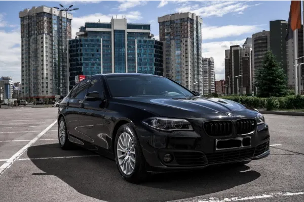 Аренда BMW 528i в компании Rio Car